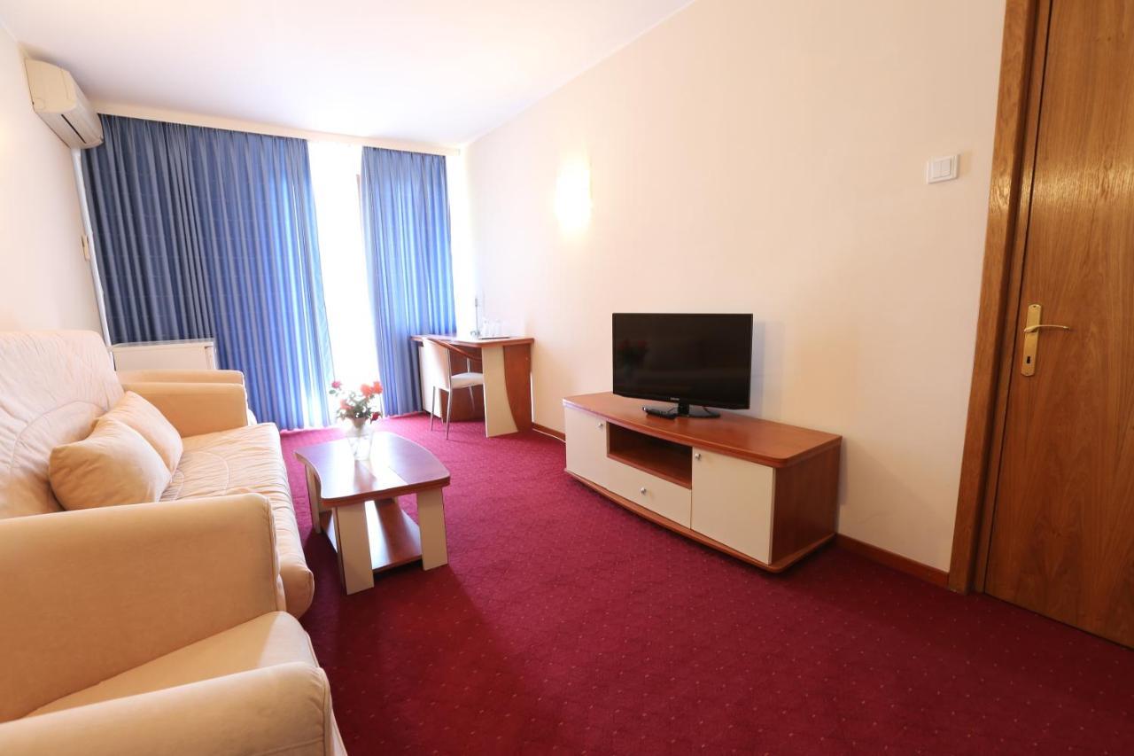 Hotel Doina Neptun Ngoại thất bức ảnh